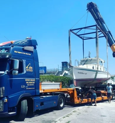 Yelkenli Tekne Taşımacılığı